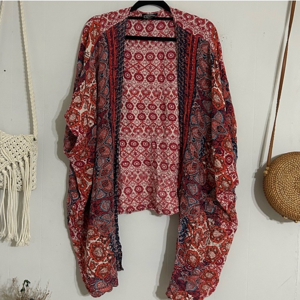 NWOT Angie Bohemian Red & Blue Patterned Kimono - Size Small